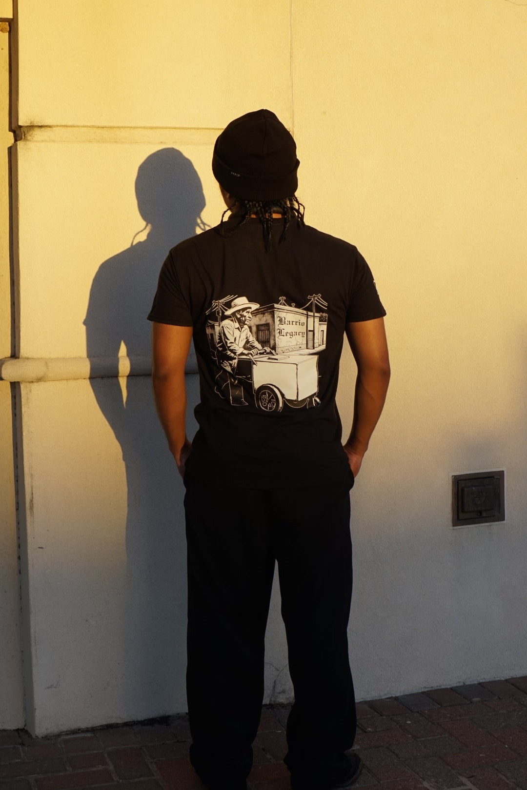 "El Vendedor" Tee